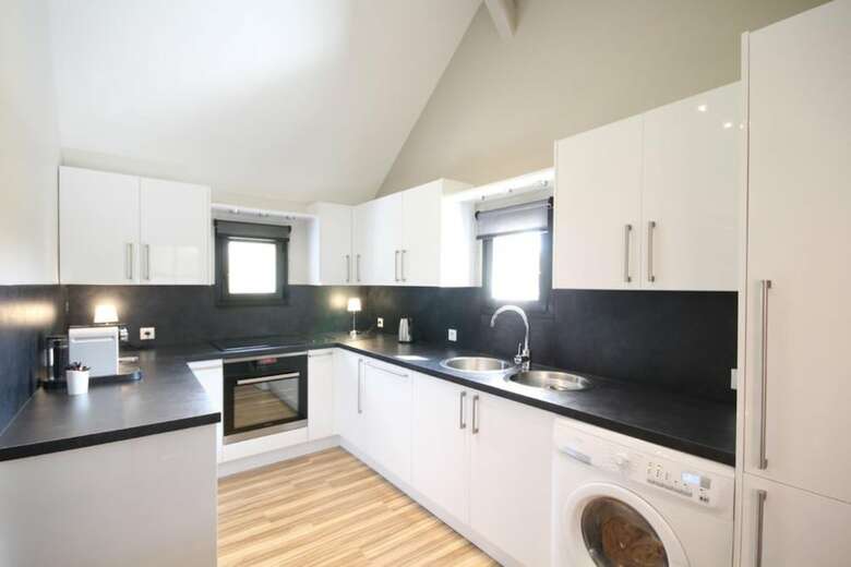 Hotel Chambres D?hotes Dans Maison Complete : La Source