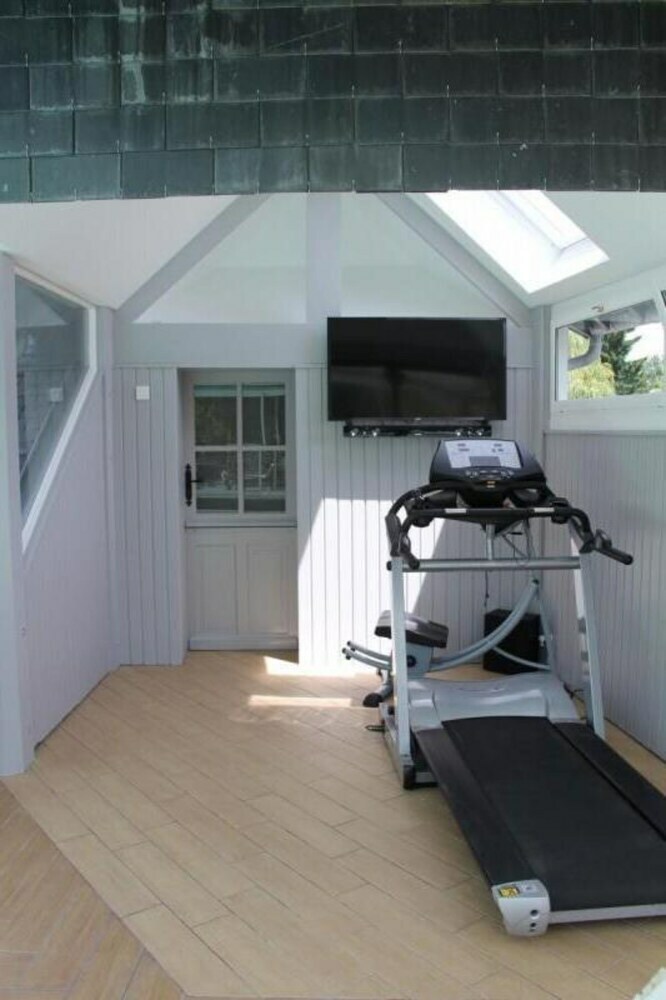 Hotel Chambres D?hotes Dans Maison Complete : La Source