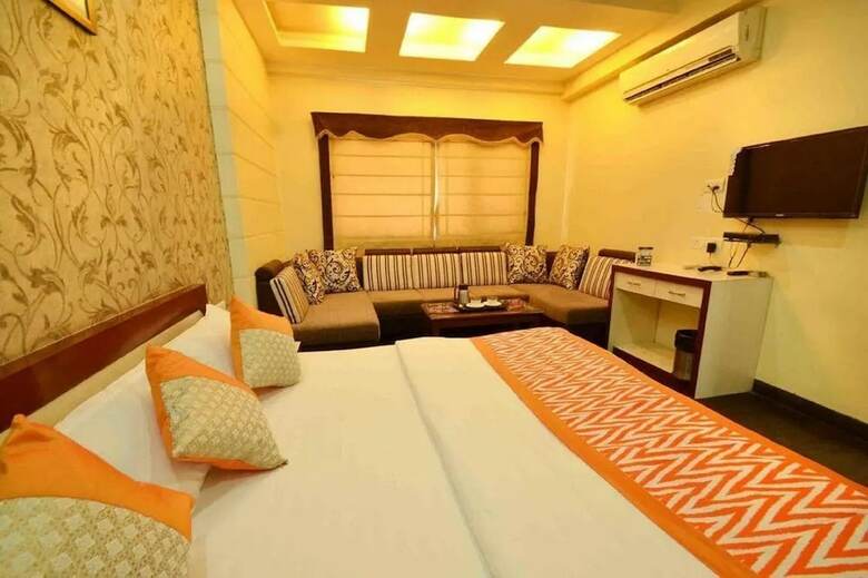 Kings Park Hotel