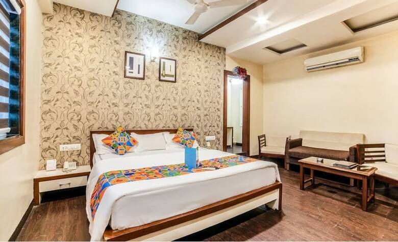 Kings Park Hotel