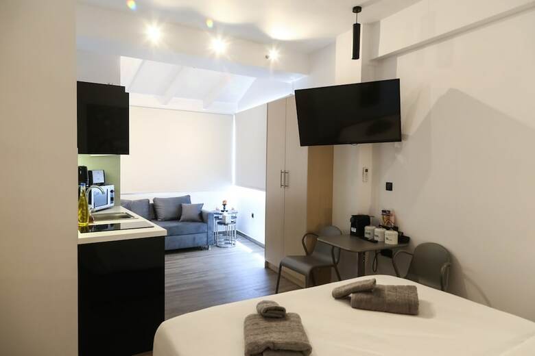 Apartamentos Triple A - Evripidou 36