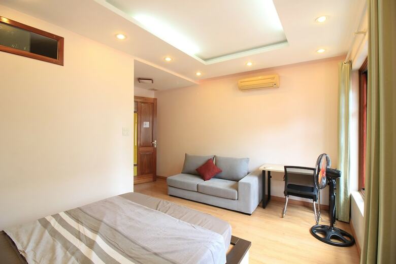 Hotel Mirr Homestay