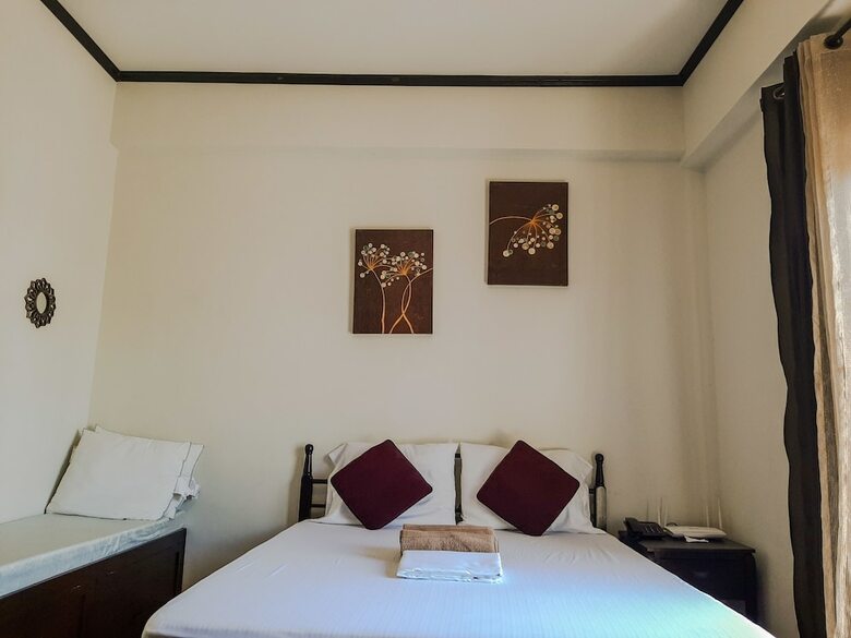 Ania Rooms