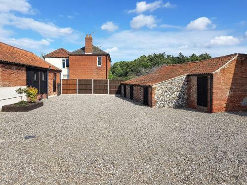 Summer House Stables