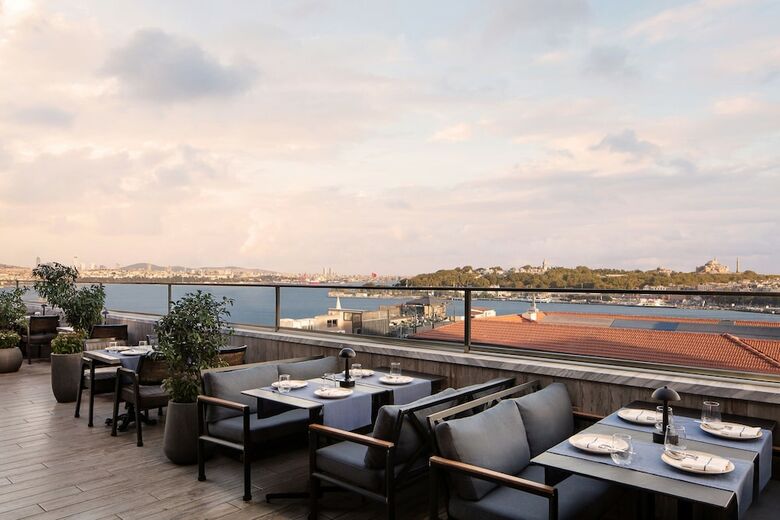 Decamondo Galata, A Tribute Portfolio Hotel