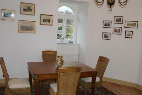 Hostal Chateau Neufays