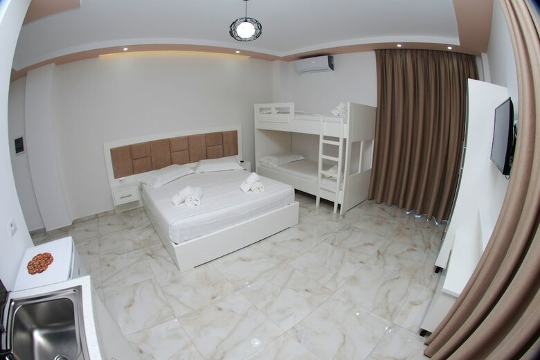 Hotel Vila Landi