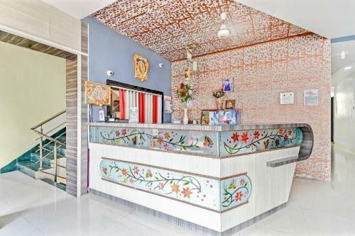 Oyo 61308 Hotel Rw International