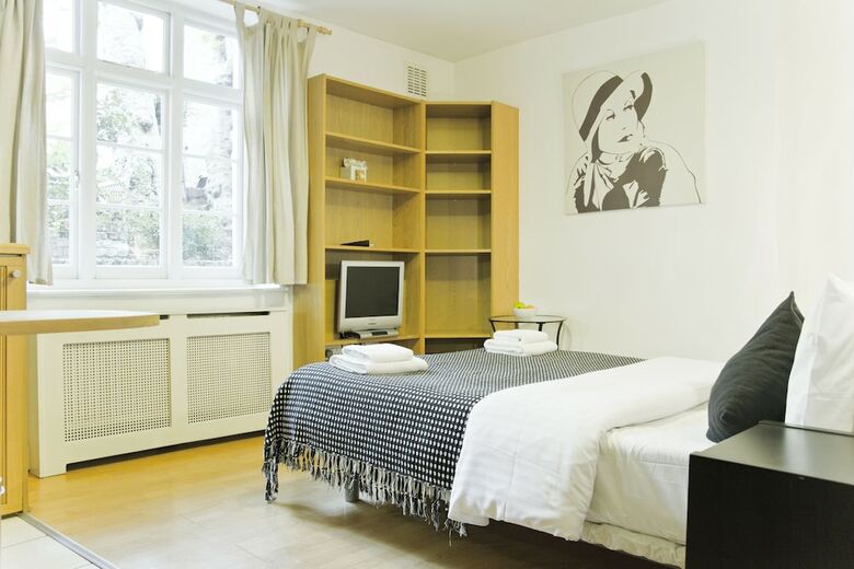 Studios 2 Let Serviced Apartments - Cartwright Gardens