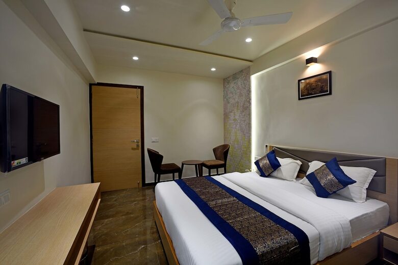 Hotel Middle Town