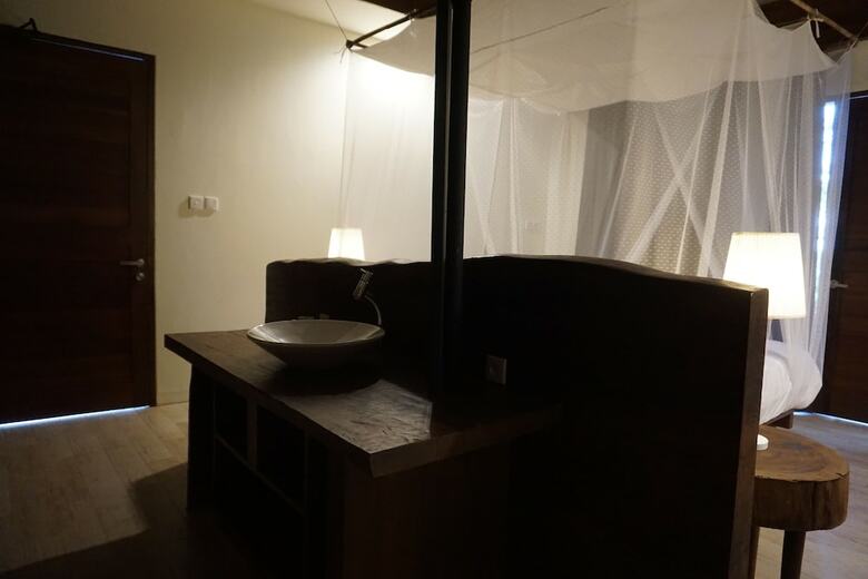 Bed & Breakfast Naya Matahora Island Resort