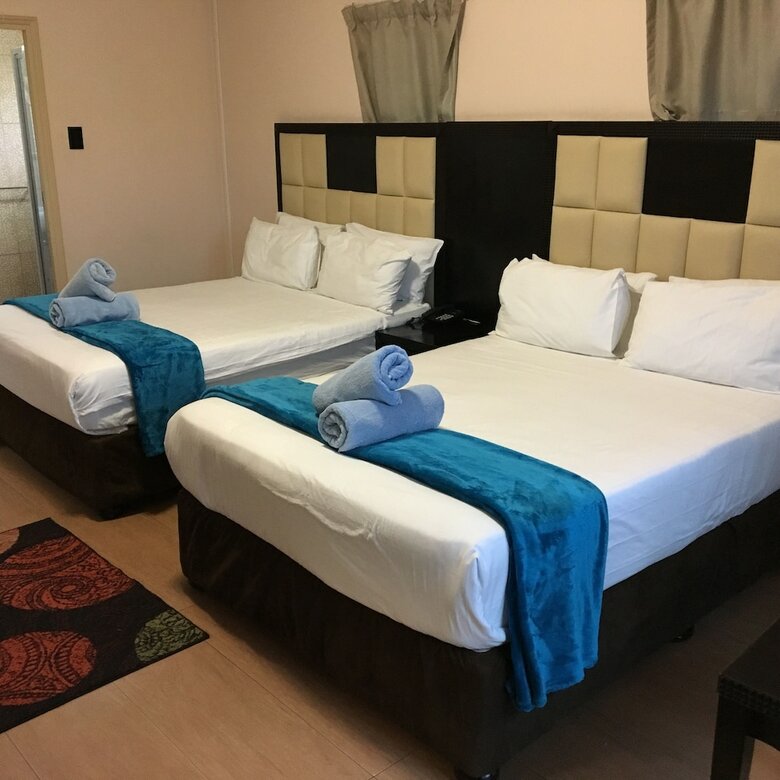 Al Hamra Hotel