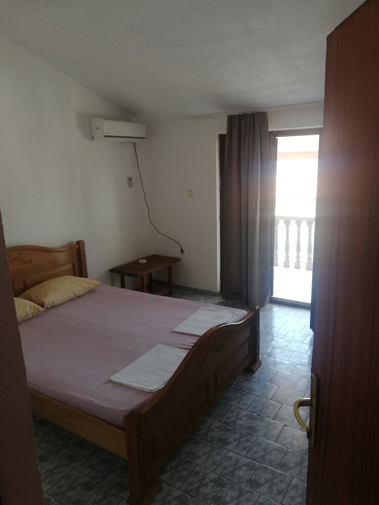 Hostal Apartmens & Rooms Sunset