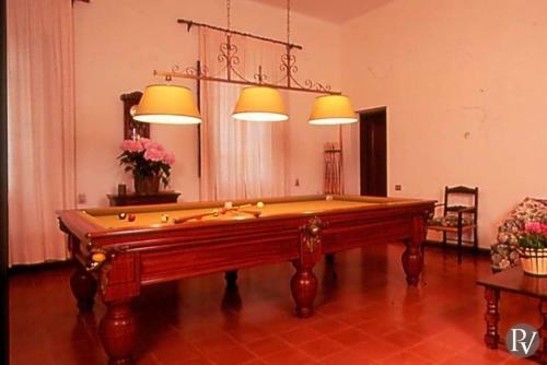 Campana Villa Sleeps 11 Pool Wifi