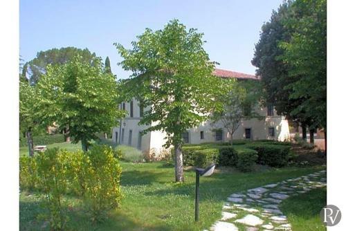 Campana Villa Sleeps 11 Pool Wifi