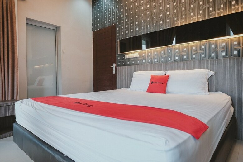 Hotel Reddoorz @ Jamin Ginting Medan