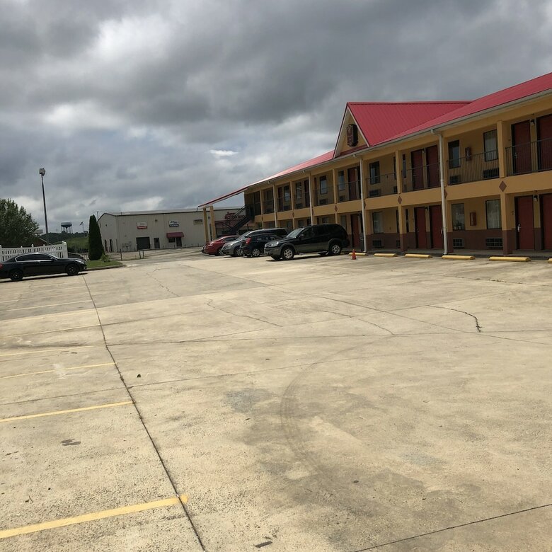 Hotel Clairmont Inn