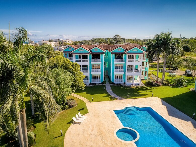 Hotel Ocean Village 13