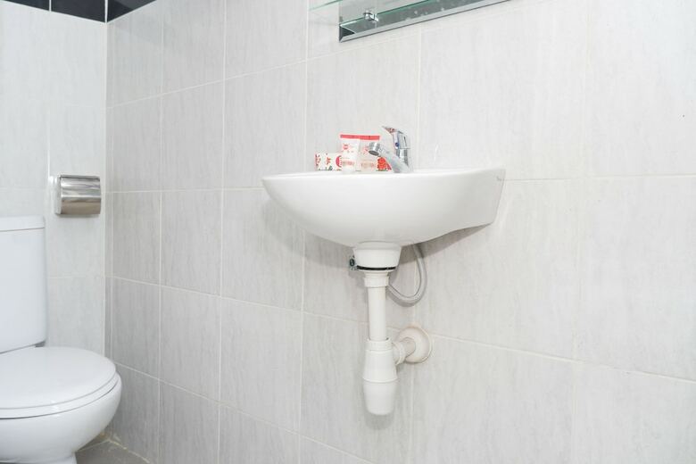 Hotel Oyo 1217 Candi Residence