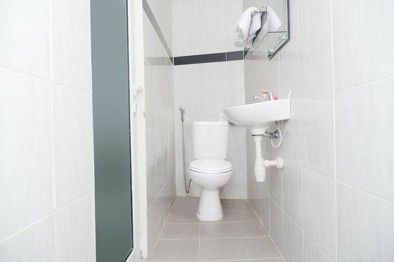 Hotel Oyo 1217 Candi Residence