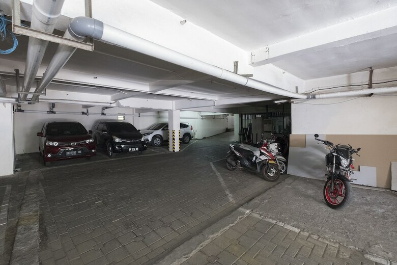 Capital O 1279 Hotel Grand Celino Makassar