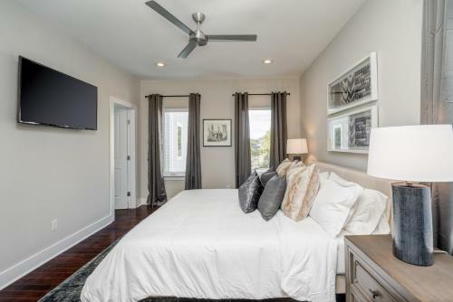 2nd Ave S Townhouse Unit C10