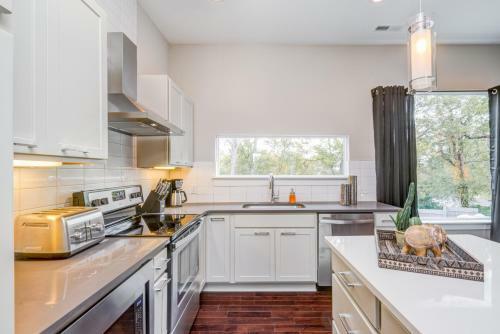 2nd Ave S Townhouse Unit C10