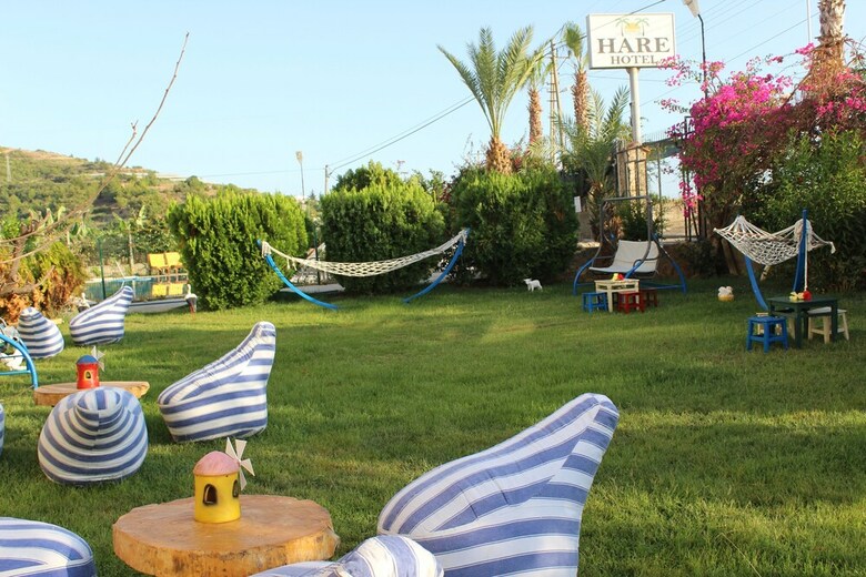 Hare Hotel