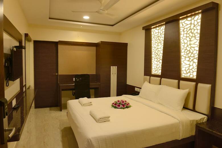 Hotel Stm Palace