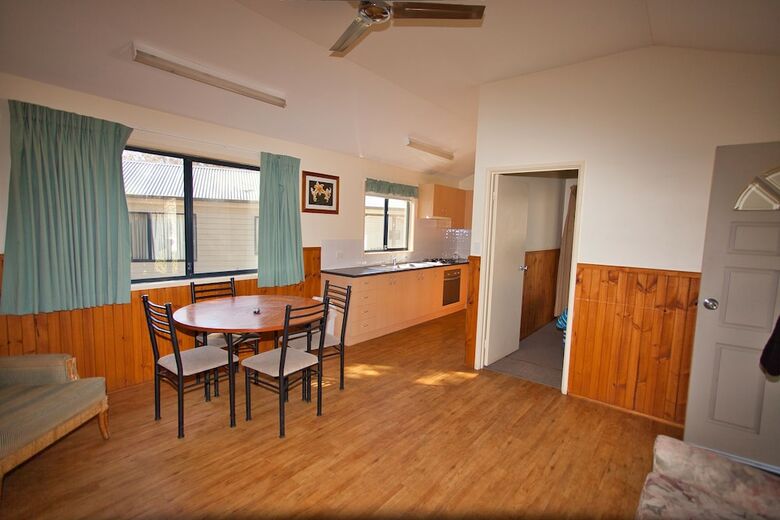 Eaglehawk Holiday Park Canberra