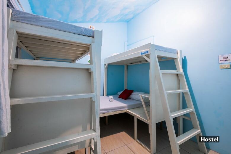 Hostal Gb Wight Accommodation & Restobar