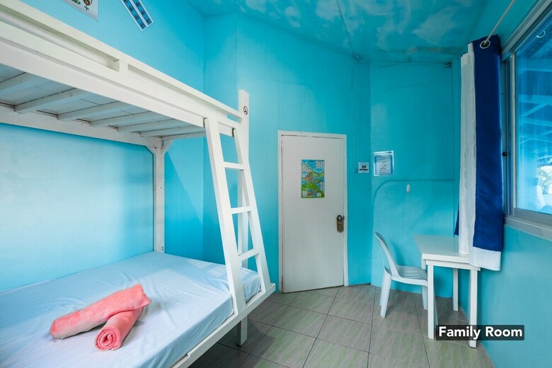 Hostal Gb Wight Accommodation & Restobar