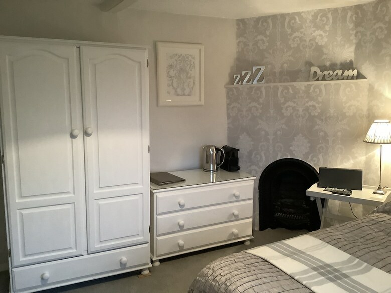Birtles Farm Bed And Breakfast