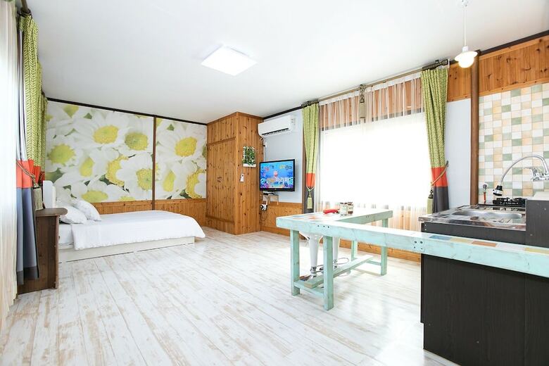 Sweet Pension Yangyang