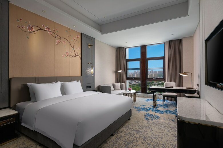 Hotel Wyndham Taixing Downtown