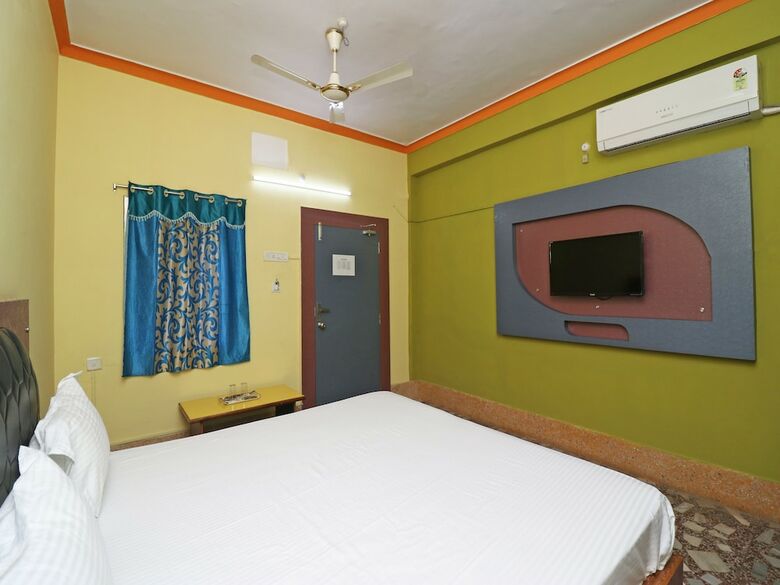 Oyo 42729 Hotel Kavin's Inn
