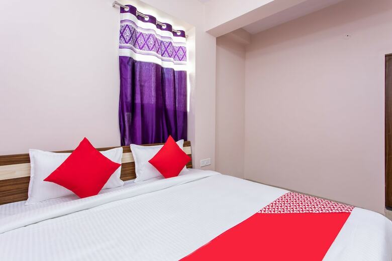 Oyo 24461 Hotel Suvidha