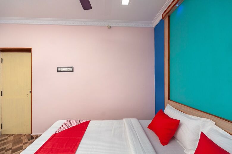 Hotel Oyo 24280 Kvs Residency