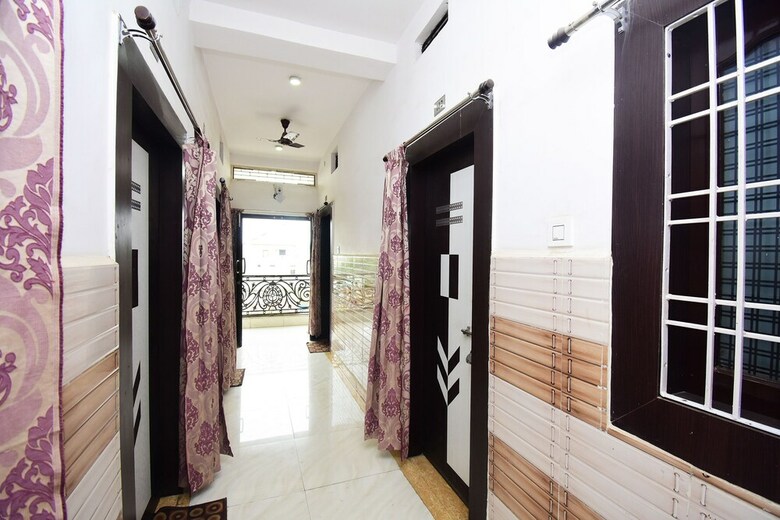 Spot On 44384 Hotel Amit