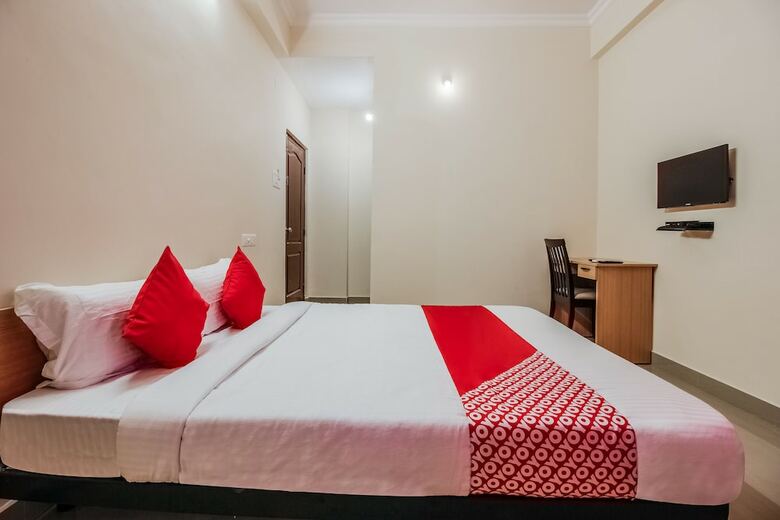 Hotel Oyo Flagship 30254 Flagship Blessings