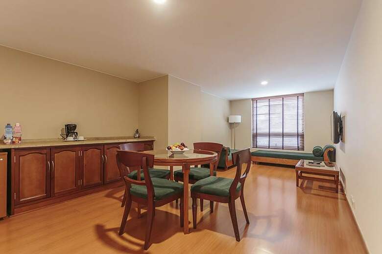 Hotel Suite Jones Estelar