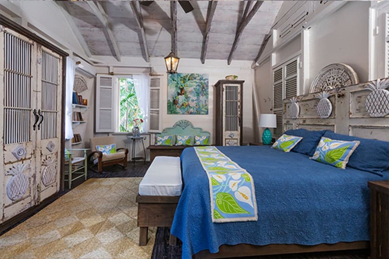 Bed & Breakfast Pink Plantation House
