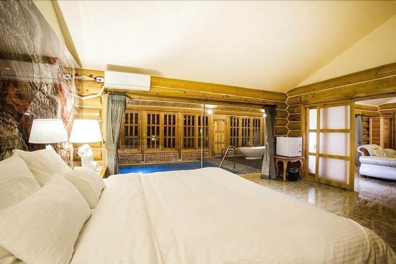 Hotel Jk Shim
