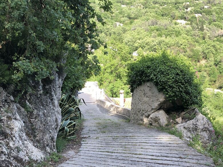 G�te Les Deux Roches
