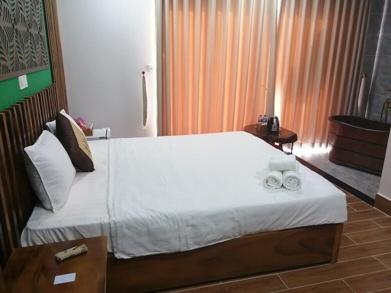 Hostal Plus Hotel