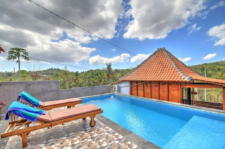 Bed & Breakfast Raja Bungalow