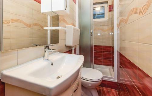 Two-bedroom Apartment In Supetarska Draga