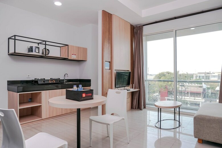 1br Luxury Citra Lake Suites Apartment