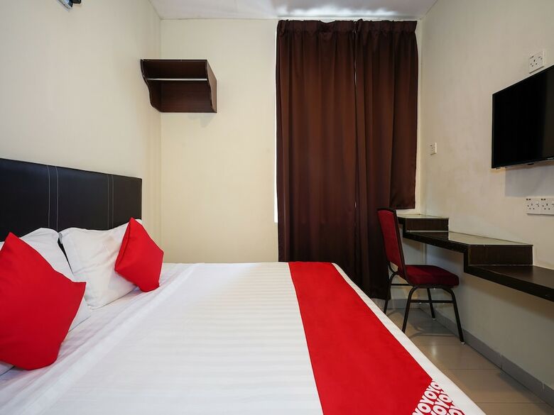 Oyo 44086 Jj Hotel