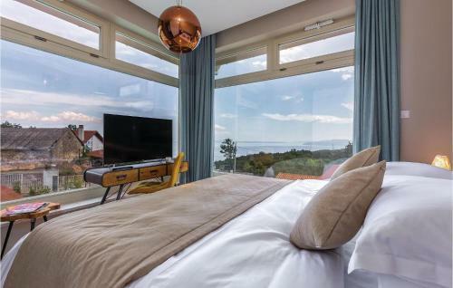 Five-bedroom Holiday Home In Veprinac